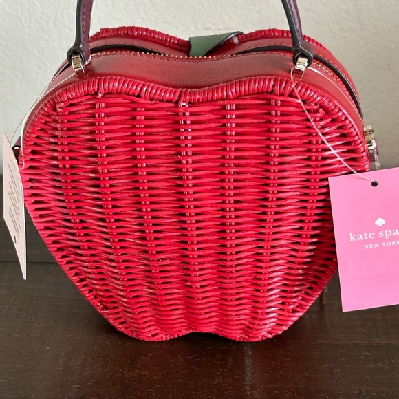 NWT - Kate Spade - Honey Crisp Red Apple Wicker Crossbody Bag - Picture 5 of 13